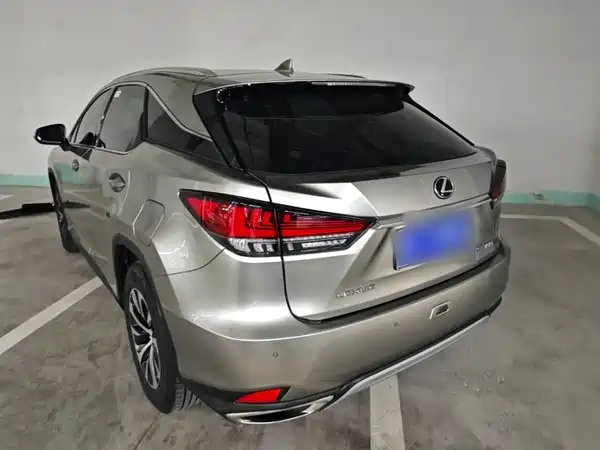 Lexus RX 2022