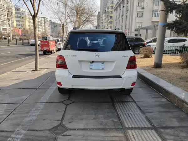 Mercedes-Benz GLK-Class 2011