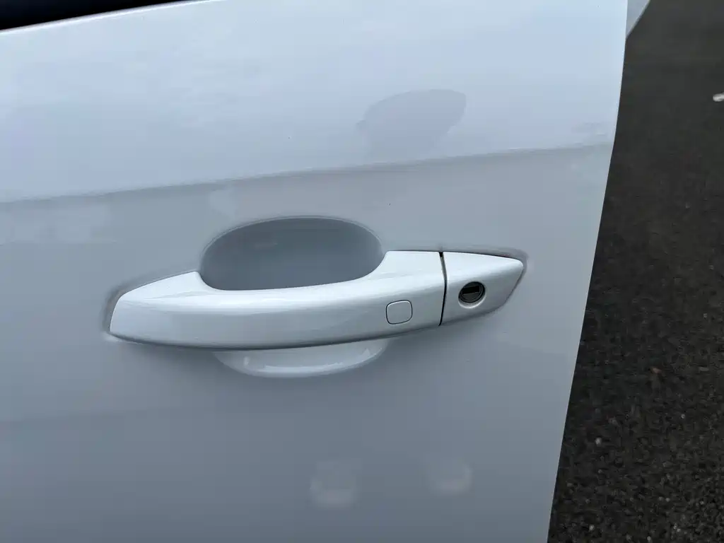 BYD Seal 05 DM-i 2025 — фото 24