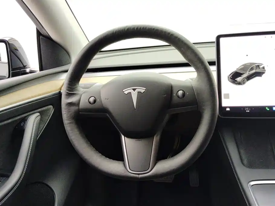 Tesla Model Y 2021 — фото 15