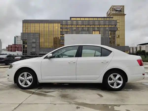 Skoda Octavia 2014