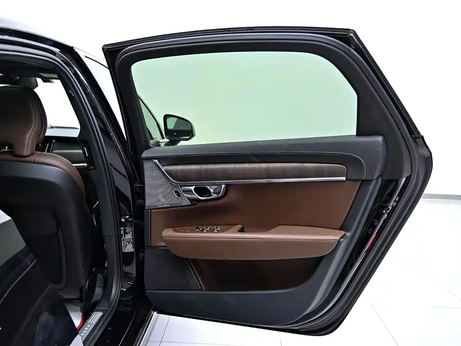 Volvo S90 PHEV 2024 — фото 22