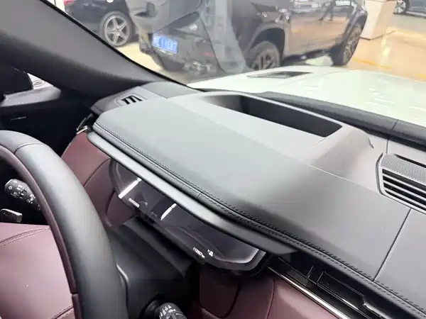 Land Rover Range Rover Sport 2025