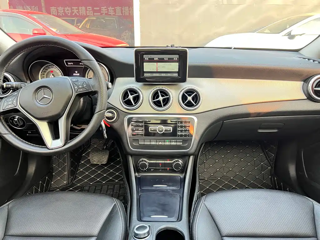 Mercedes-Benz GLA 2016 — фото 17
