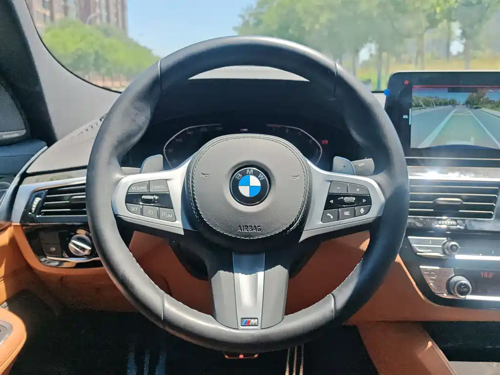 BMW 6 Series GT 2023 — фото 29