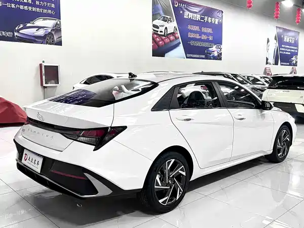 Hyundai Elantra 2026