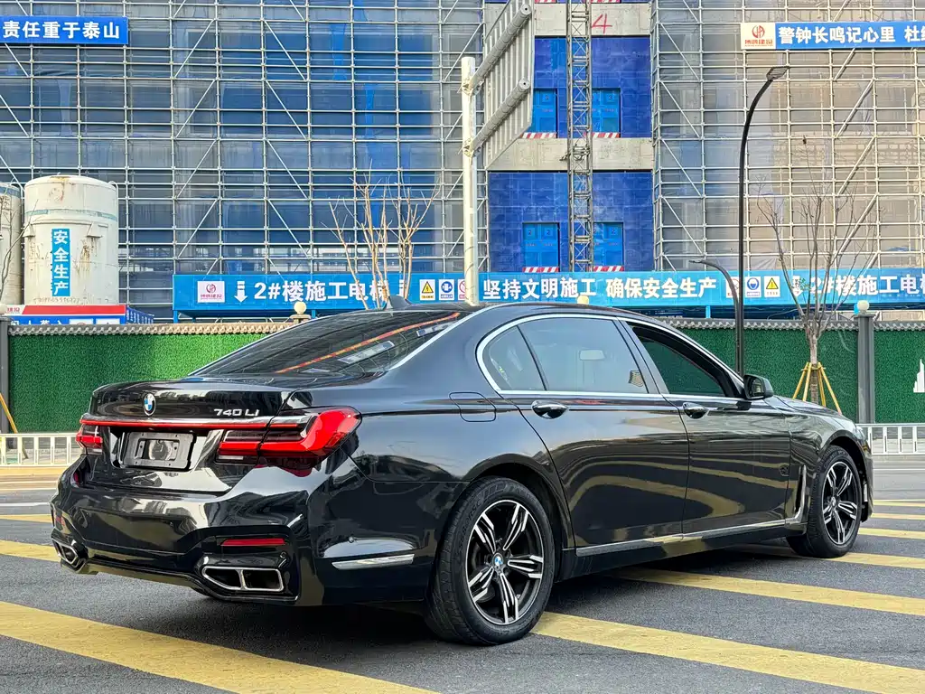 BMW 7 Series 2012 — фото 5