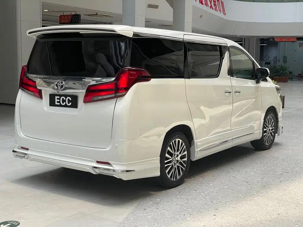 Toyota Alphard 2011 — фото 5
