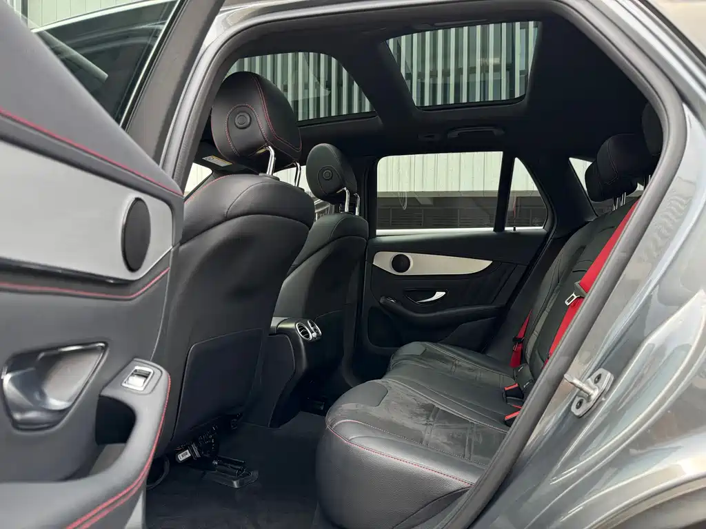 Mercedes-Benz GLC AMG 2022 — фото 17