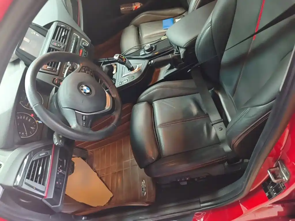 BMW 1 Series 2014 — фото 15