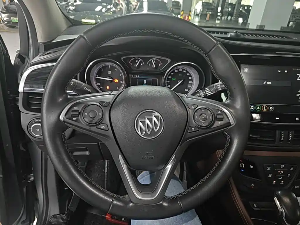 Buick Envision Plus 2020 — фото 11