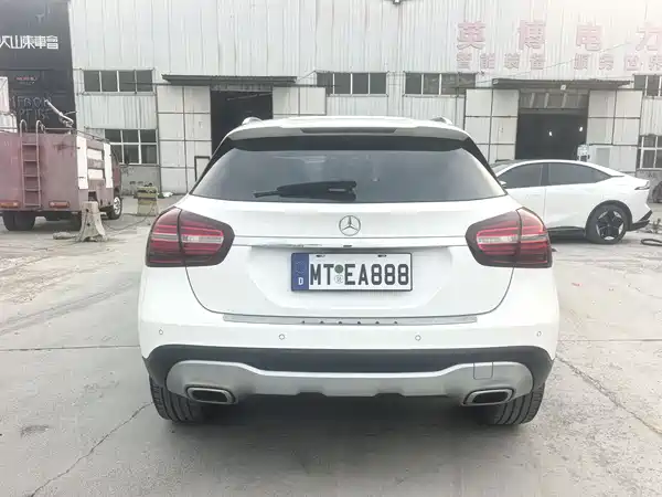 Mercedes-Benz GLA 2019