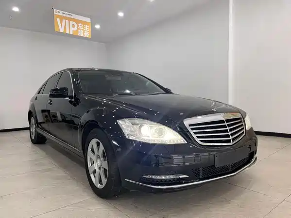 Mercedes-Benz S-Class 2009