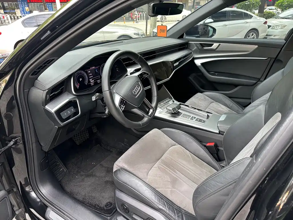 Audi A6L 2020