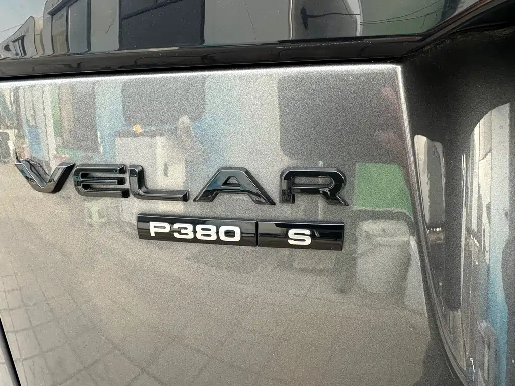 Land Rover Velar 2018 — фото 16