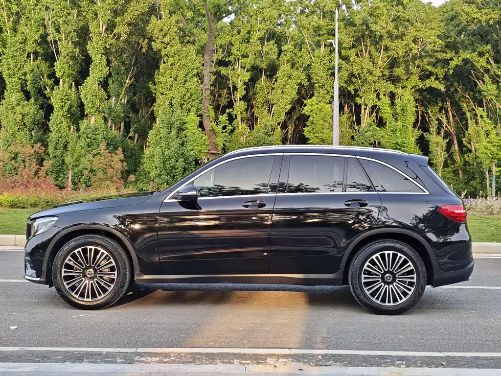 Mercedes-Benz GLC 2018 — фото 7