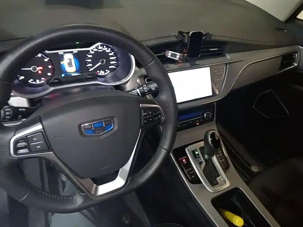 Geely Emgrand GS 2019 — фото 10