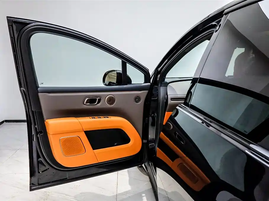 Li Auto i6 2025 — фото 31