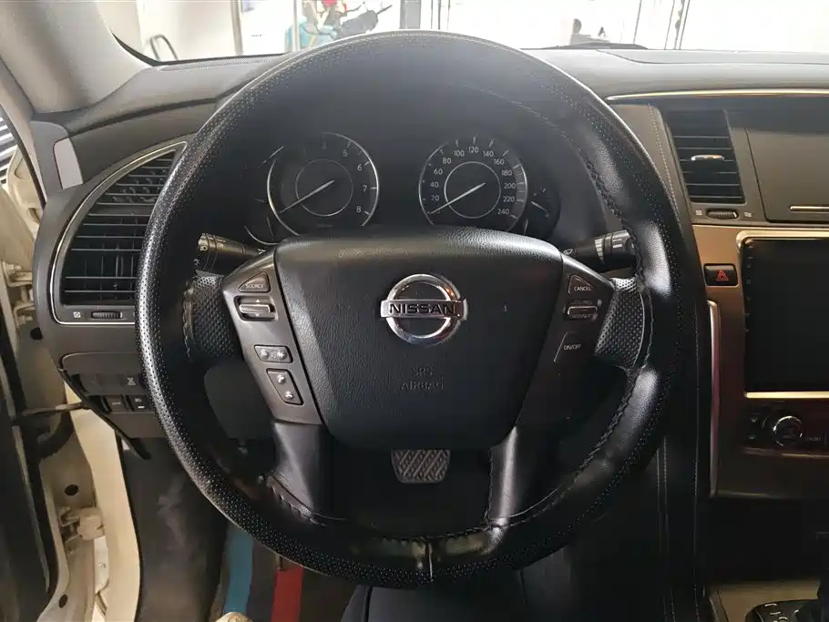 Nissan Patrol 2019 — фото 15
