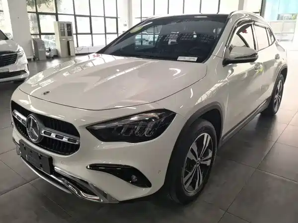 Mercedes-Benz GLA 2025