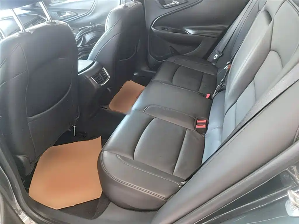Chevrolet Malibu XL 2016 — фото 17
