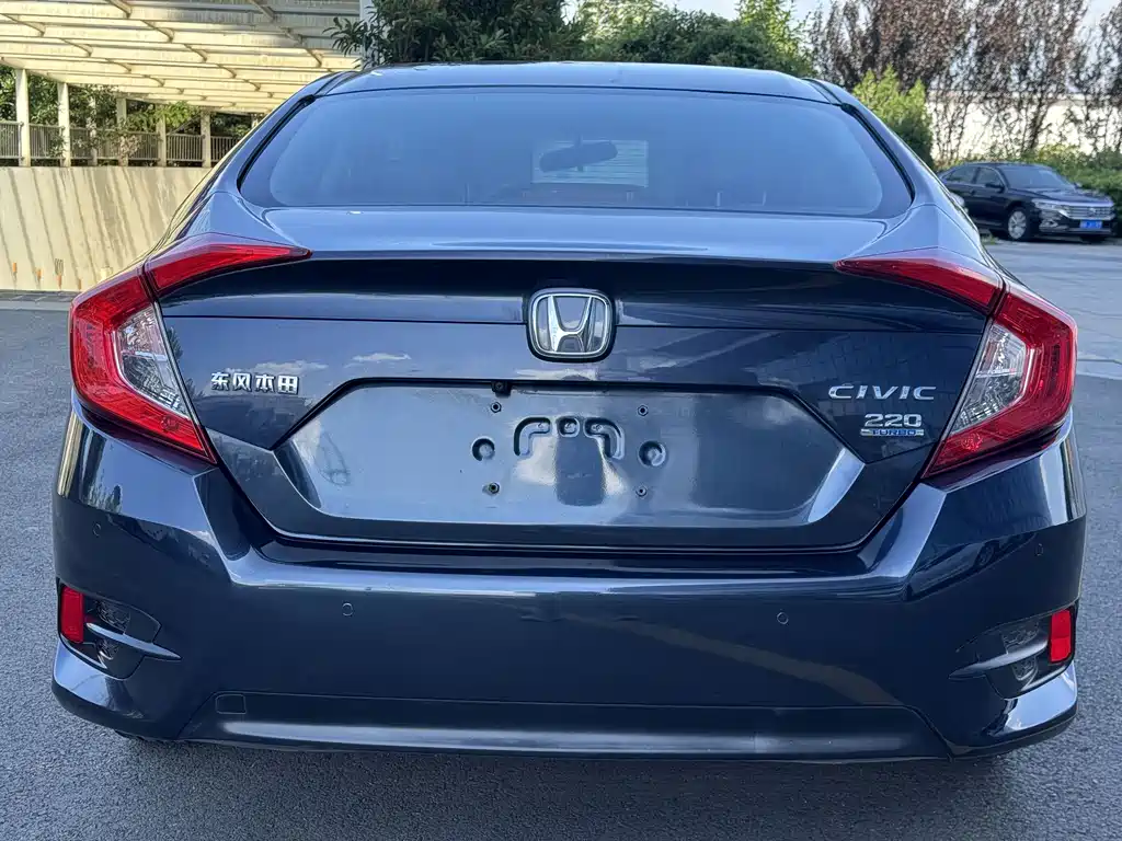 Honda Civic 2019 — фото 21