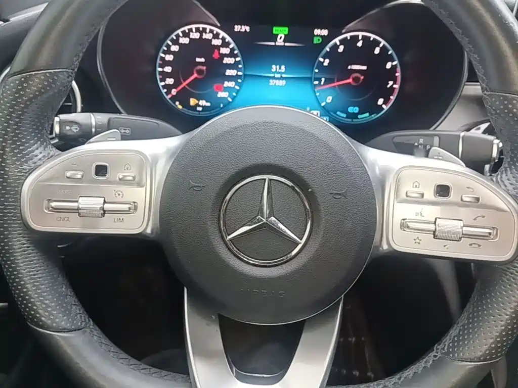 Mercedes-Benz C-Class 2020 — фото 11