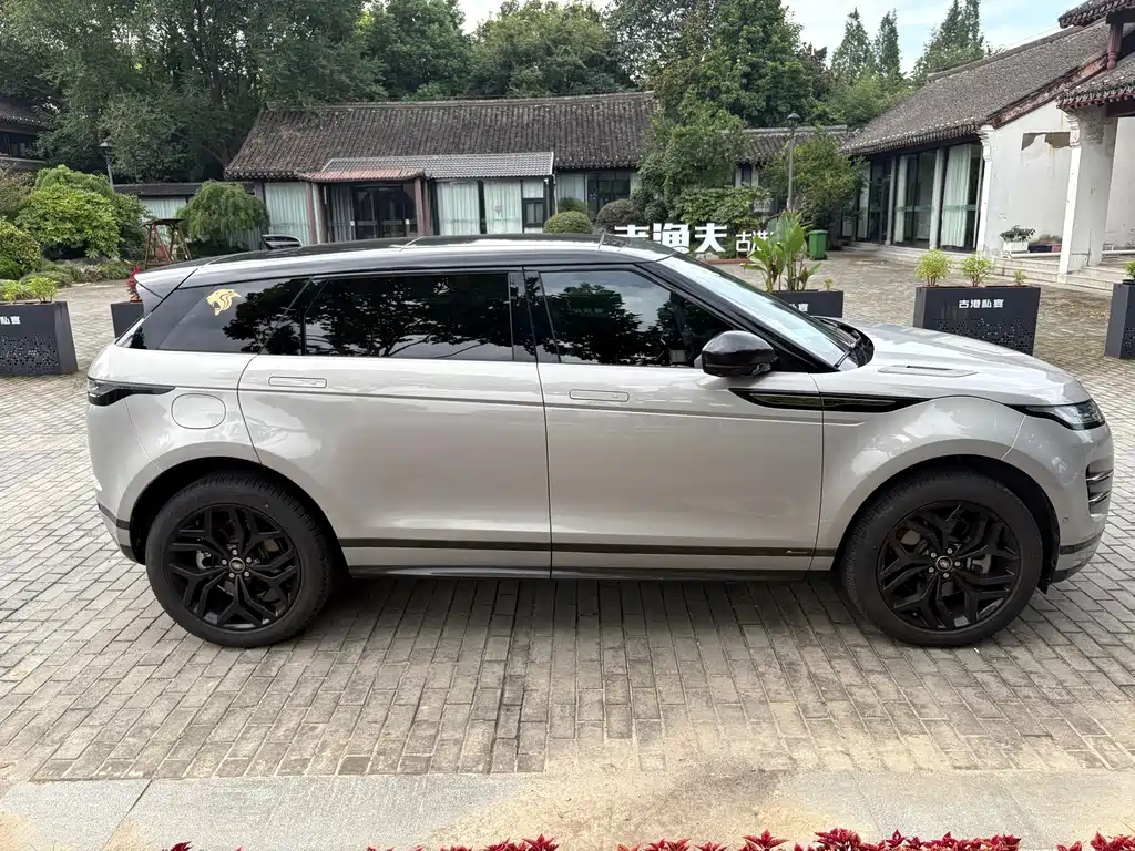 Land Rover Range Rover Evoque New Energy 2022 — фото 7