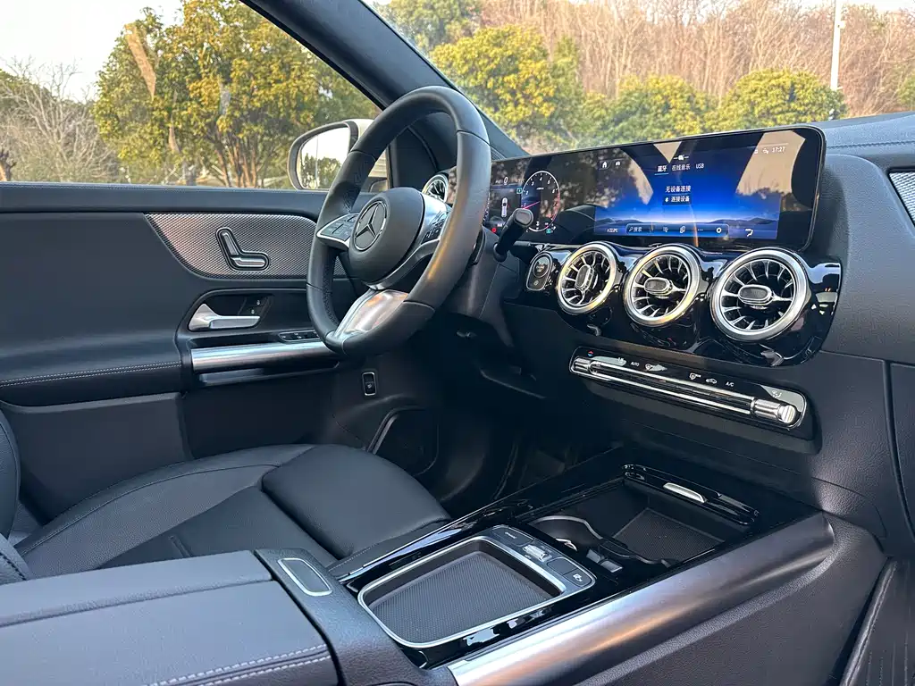 Mercedes-Benz GLA 2024 — фото 14