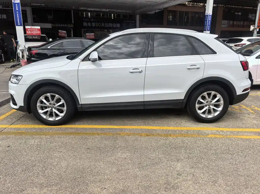 Audi Q3 2016 — фото 6