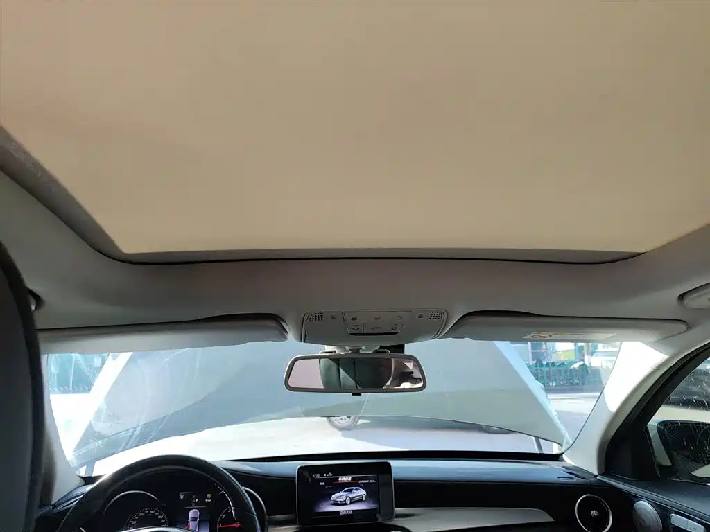 Mercedes-Benz C-Class 2018 — фото 15