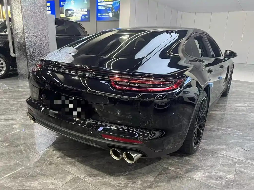 Porsche Panamera 2017 — фото 12