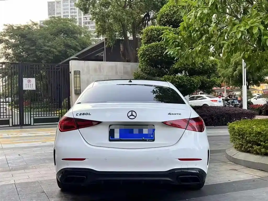 Mercedes-Benz C-Class 2022