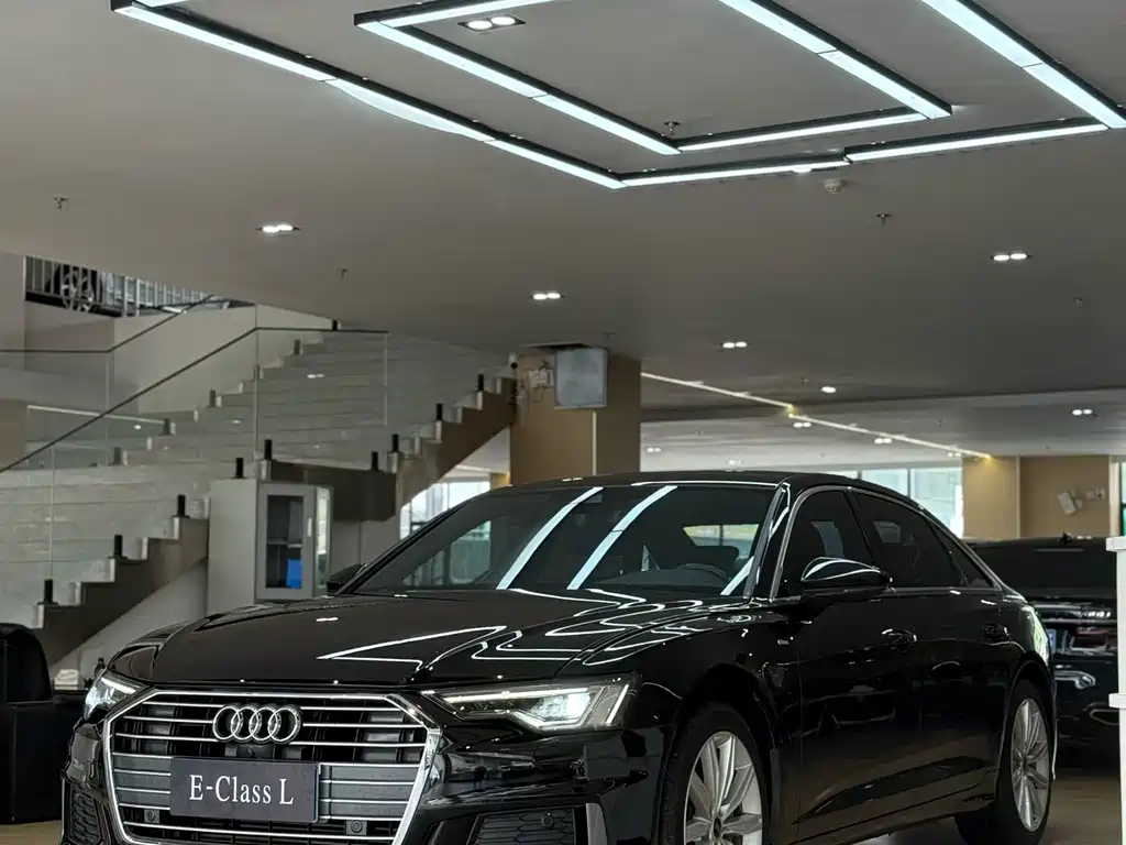 Audi A6L 2022