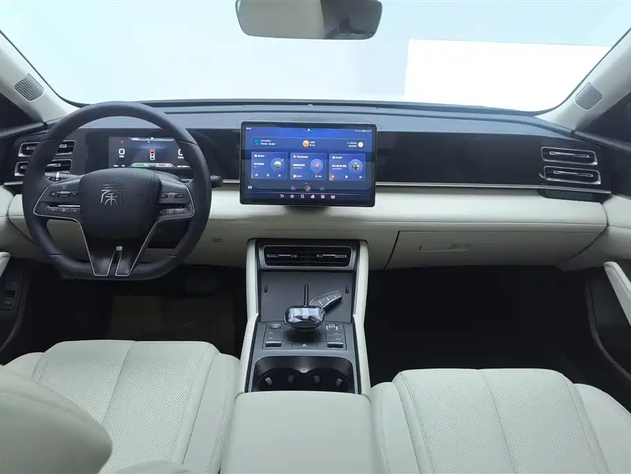BYD Qin L 2024 — фото 12