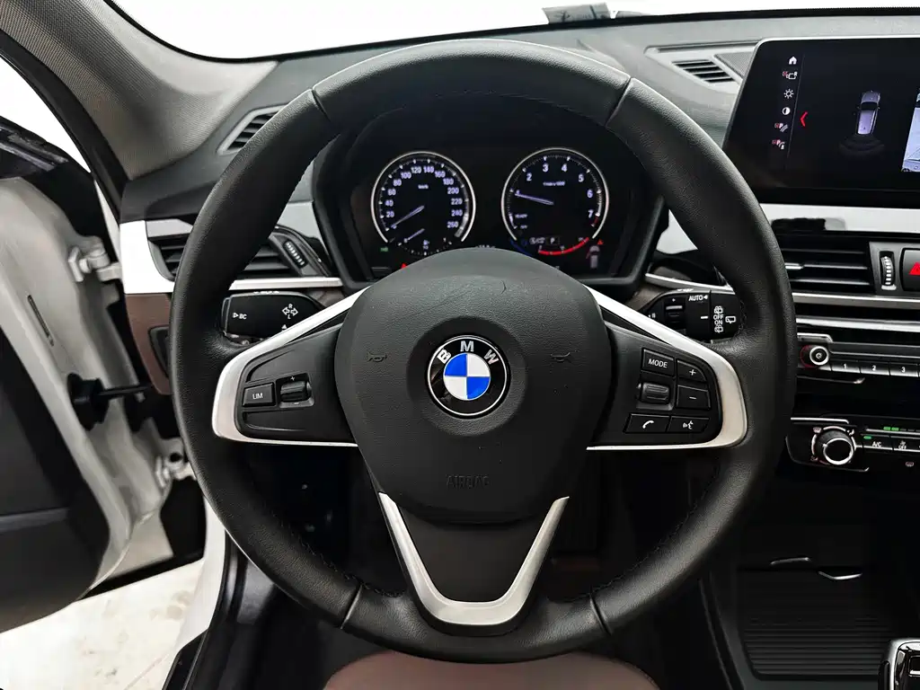 BMW X1 2022 — фото 19