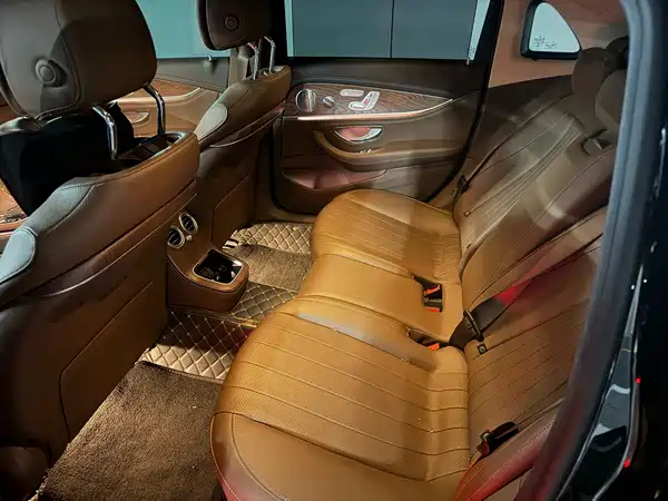 Mercedes-Benz E-Class 2023