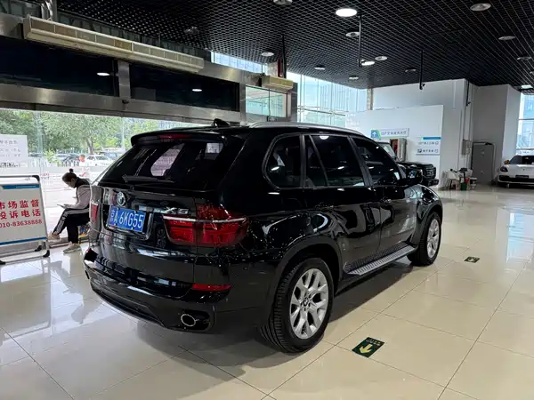 BMW X5 2011