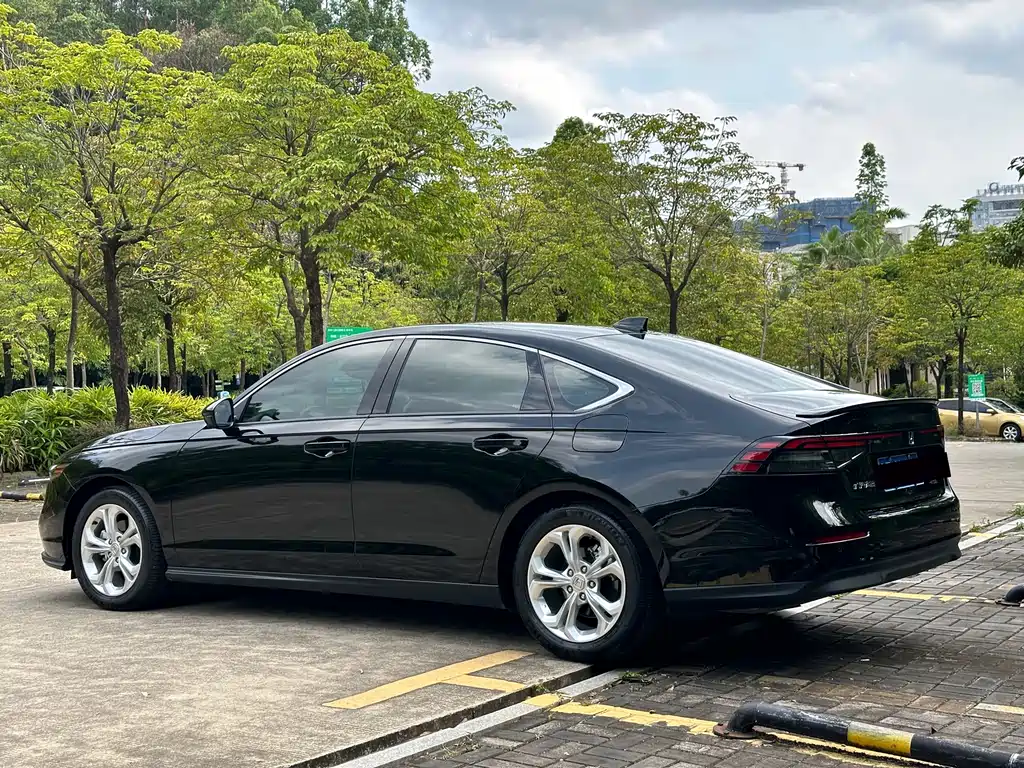 Honda Accord 2024 — фото 12