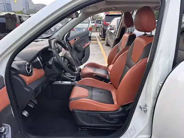 BAIC Shenbao X35 2016