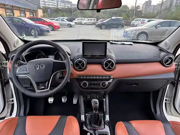 BAIC Shenbao X35 2016