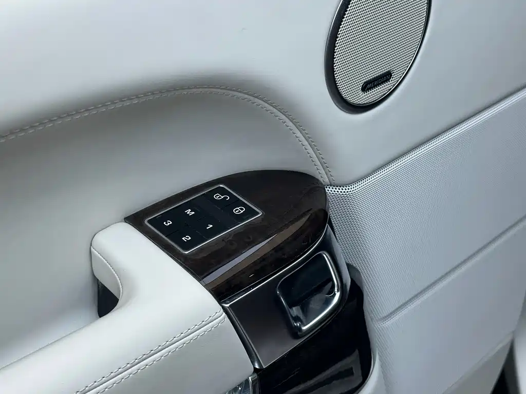Land Rover Range Rover 2014 — фото 13
