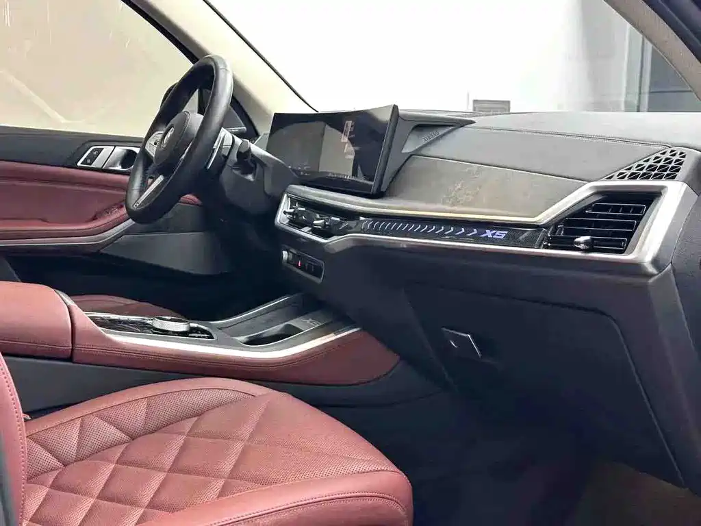 BMW X5 2025 — фото 12