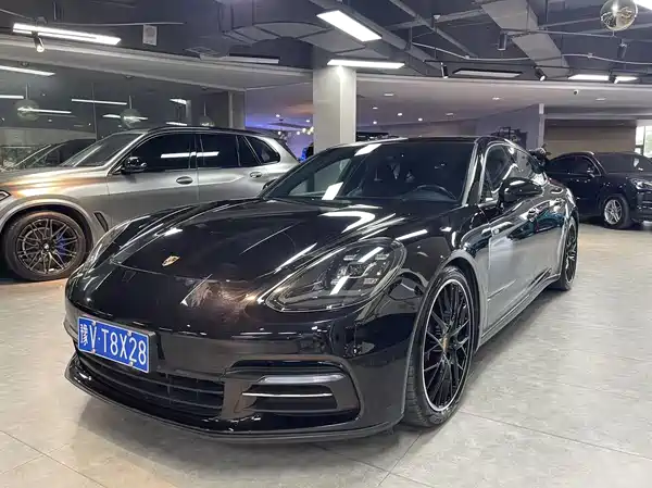Porsche Panamera 2018