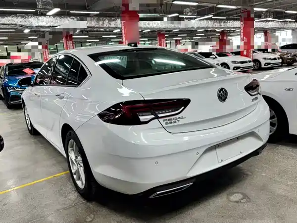 Buick Regal 2021