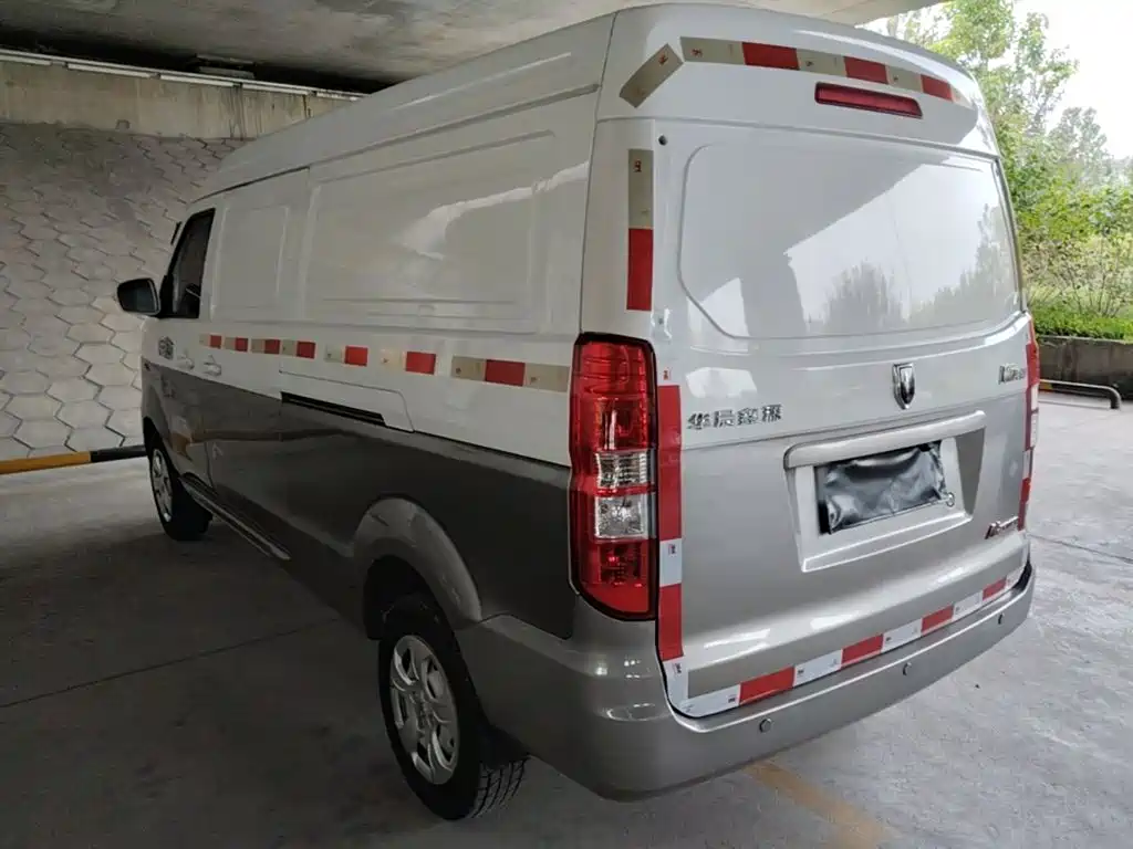 Jinbei New Hiace X30L 2022 — фото 5