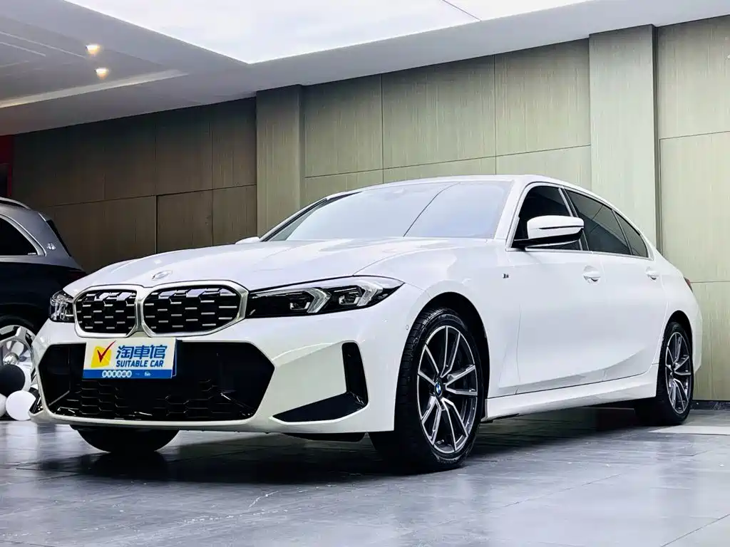 BMW 3 Series 2025 — фото 1