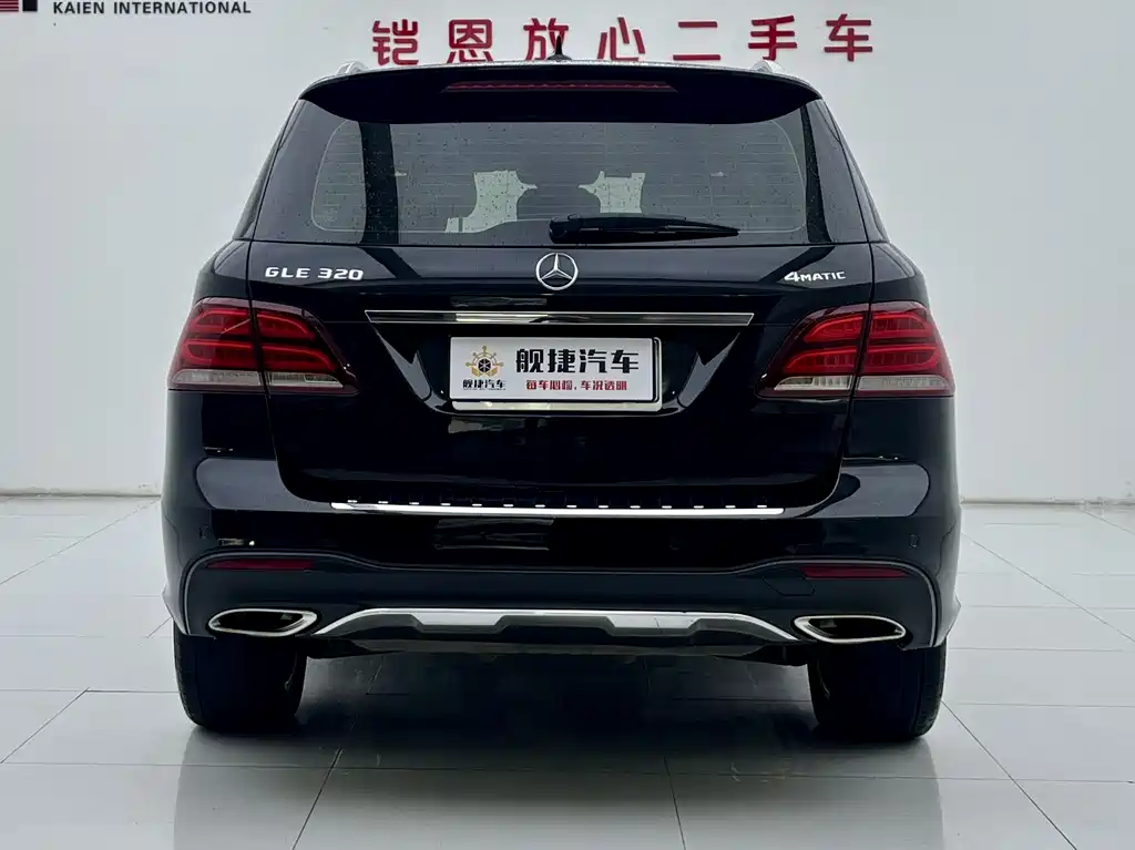 Mercedes-Benz GLE 2017 — фото 10