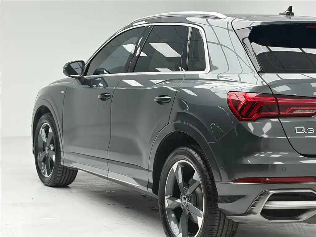 Audi Q3 2022 — фото 5