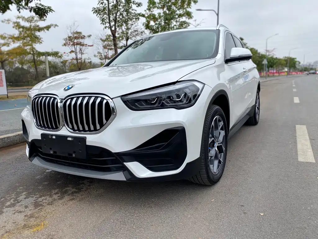 BMW X1 2020 — фото 1